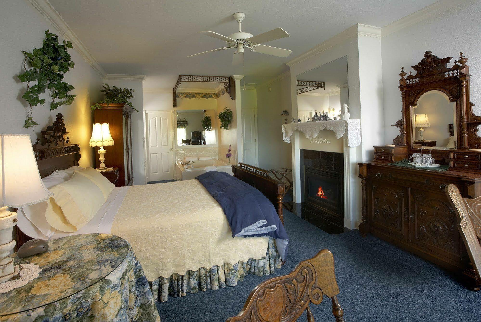 Bed and Breakfast Sea Cliff Gardens Port Angeles Zewnętrze zdjęcie